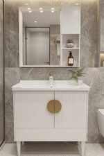 Washroom Cabinet 110 - Image 2