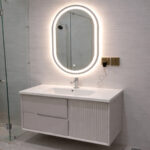 Washroom Cabinet 101 - Image 7