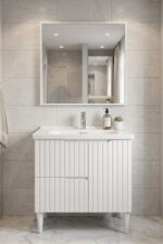 Washroom Cabinet 108 - Image 3