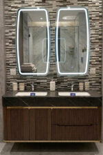Washroom Cabinet 104 - Image 10