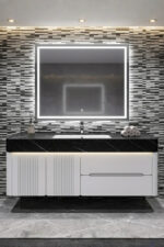 Washroom Cabinet 104 - Image 9